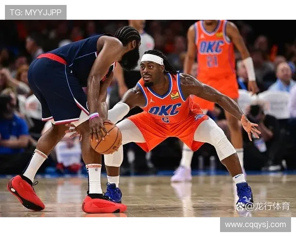 2016-17赛季雷霆与快船激战回顾：明星球员对决与精彩瞬间解析